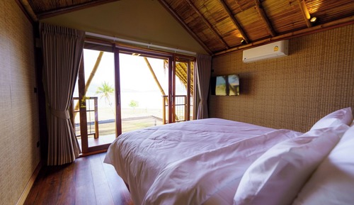 Bamboo Duplex Suite Villa 4