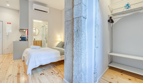 Standard Studio, Multiple Beds, Non Smoking, Private Bathroom