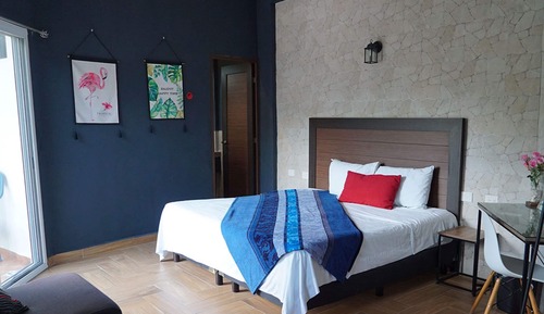 Comfort Room, 1 King Bed, Garden View