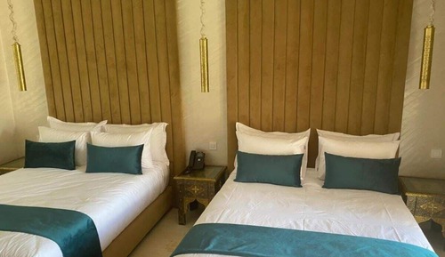 Deluxe Studio, 2 Bedrooms