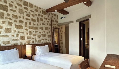 Design Triple Room, Multiple Beds, Bathtub, Garden View
