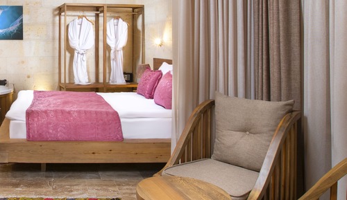 Honeymoon Room