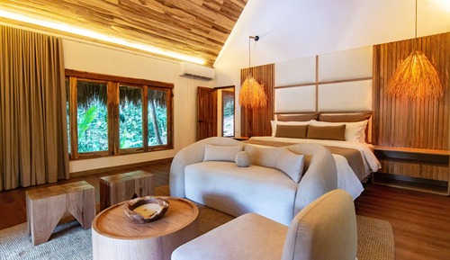 Superior Suite, 1 Queen Bed, Private Pool