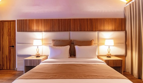 Deluxe Suite, 1 King Bed, Hot Tub