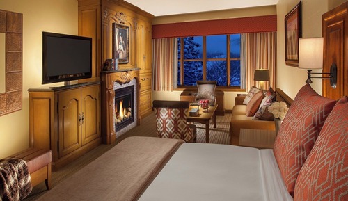 Room, 1 King Bed (with Sofa)