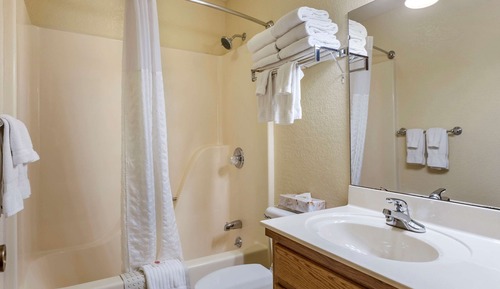 Room, 2 Queen Beds, Accessible, Non Smoking