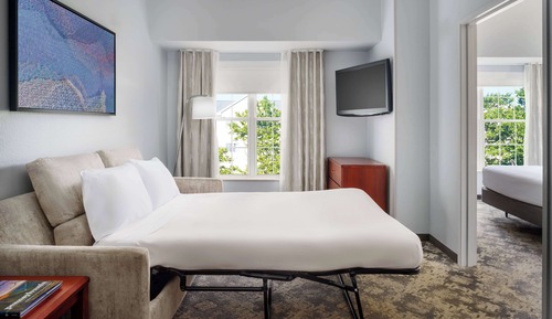 Suite, 1 Queen Bed, Accessible, Bathtub (Mobility & Hearing)