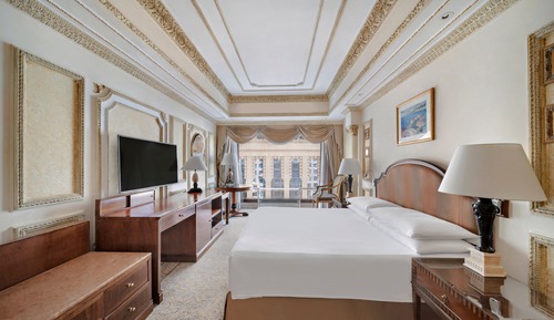 Classic Room, 1 King Bed, Smoking, City View