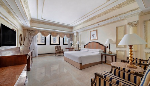 Classic Room, 1 King Bed, Accessible