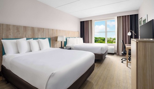 Room, 2 Queen Beds, Accessible, Non Smoking