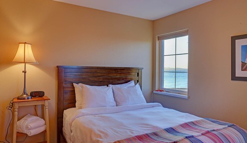Condo, Kitchen, Bay View