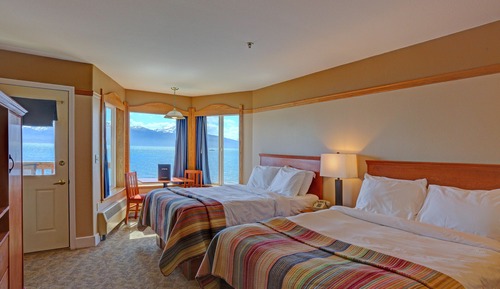 Standard Room, 2 Double Beds (Midship Bay)