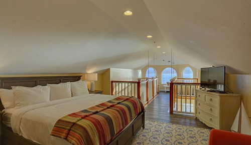 Condo, 3 Bedrooms, Kitchen, Bay View