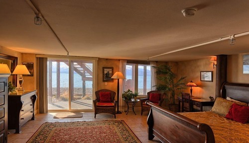 Studio, 1 Queen Bed, Partial Ocean View, Ground Floor