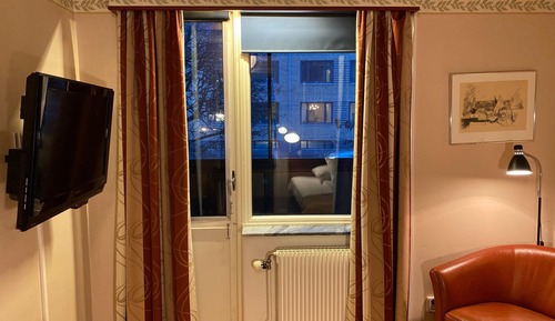 Double Room (140 cm)
