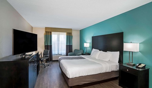 Room, 1 King Bed, Non Smoking