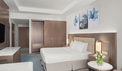 Hilton, Room, 1 King Bed