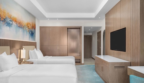 Room, 2 Twin Beds (Pool Floor)