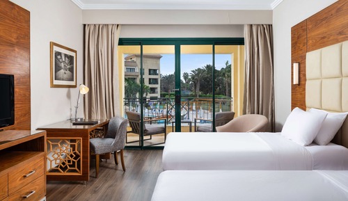 Superior Room, 2 Twin Beds (Pool Floor)