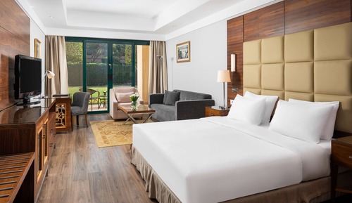 Executive Room, 1 King Bed (Superior)