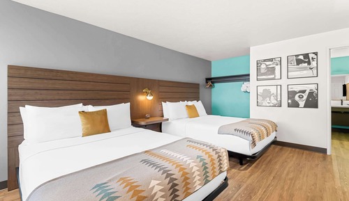 Room, 2 Queen Beds, Accessible, Non Smoking