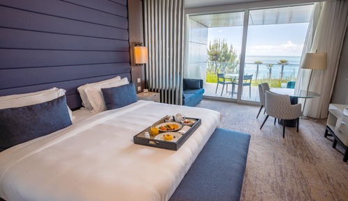 Junior Suite, 1 King Bed, Ocean View