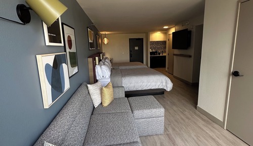 Room, 2 Queen Beds, Accessible (Mobility, Roll-In Shower)