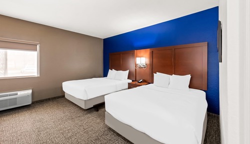 Queen Room with Two Queen Beds - Non-Smoking