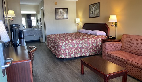 Standard Room, 1 King Bed