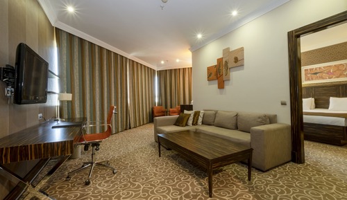 Elite Suite