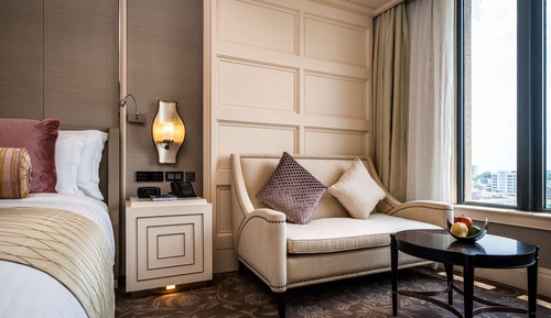 Signature Premium - SIGNATURE LOUNGE PRIVILEGES