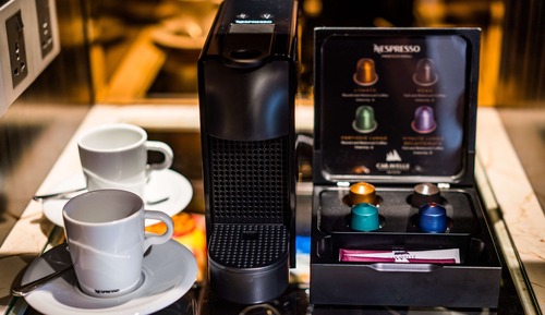 Signature Twin - SIGNATURE LOUNGE PRIVILEGES