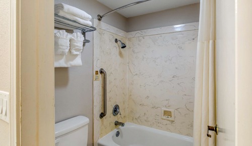 Standard Room, 2 Queen Beds, Smoking