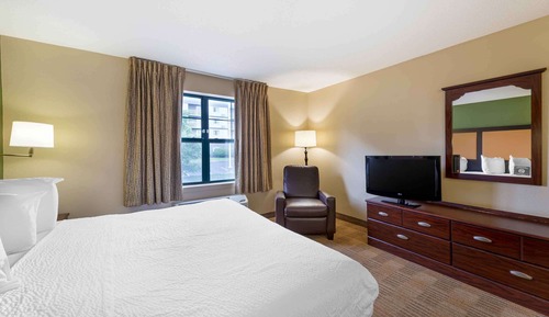 Studio, 1 King Bed, Non Smoking