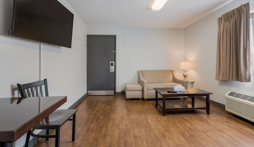 Suite, 1 King Bed