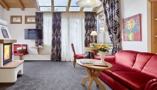 Honeymoon Suite