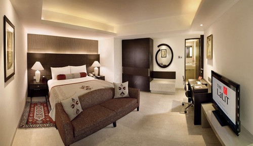 Luxury Suite