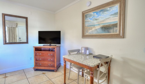 Standard Room, 2 Queen Beds, Pool Area