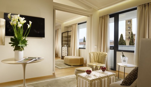 Romantic Suite (428)