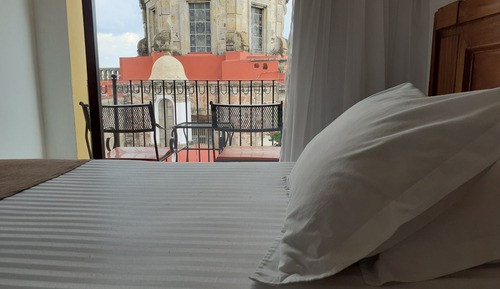 Standard Room, 1 Queen Bed