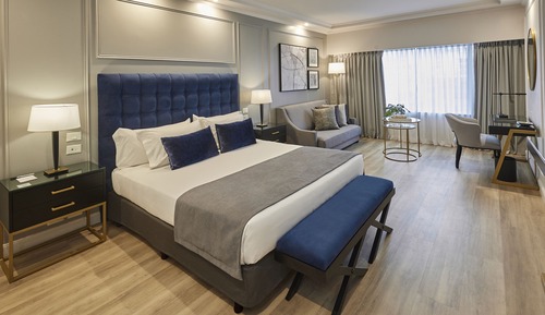 Deluxe Room, 1 Queen Bed, City View