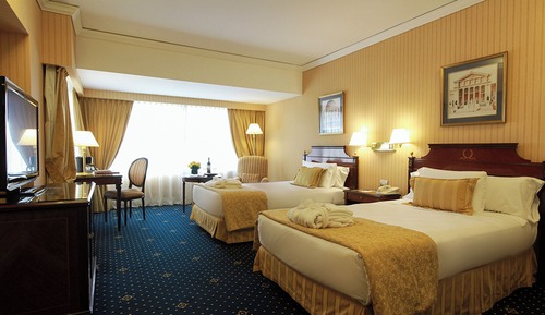 Executive Room, 2 Twin Beds, City View