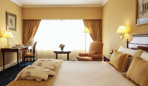 Executive Room, 1 Queen Bed, City View