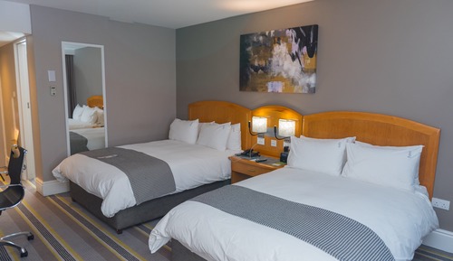 Standard Room, 2 Double Beds, City View (Mountain View)