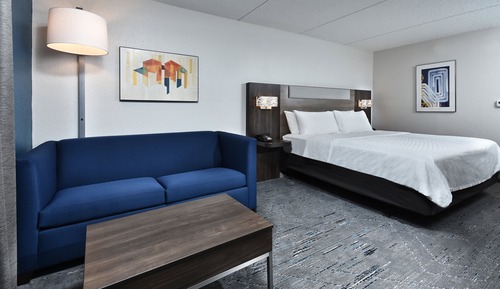 Standard Room, 1 King Bed (Extra Floor Space)