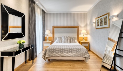 Premier Suite