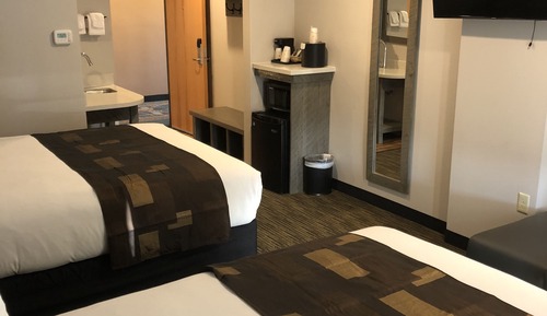 Standard Room, 2 Queen Beds (Two Queen Beds Grizzly Building)