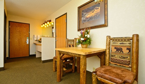 Deluxe Room, 2 Queen Beds (Deluxe Room 2 Queen Beds, Sofa Canyon)
