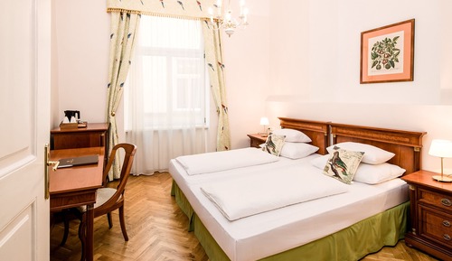 Classic Double Room