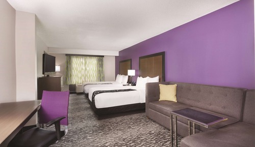 Deluxe Room, 2 Queen Beds, Non Smoking